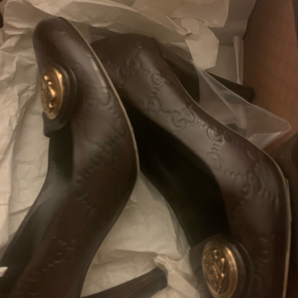 Gucci heels - Picture 1 of 3